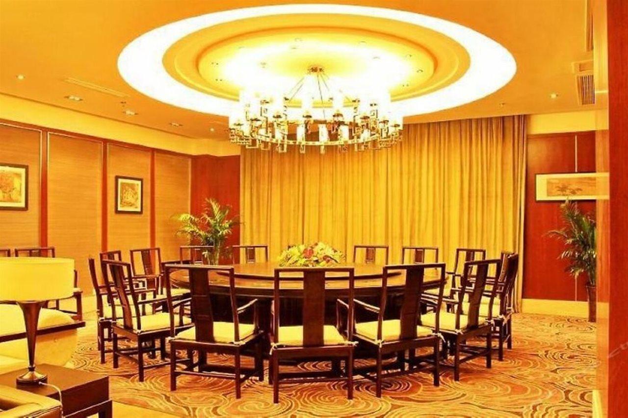 Langzhong Grand Hotel Shahepu Exterior photo