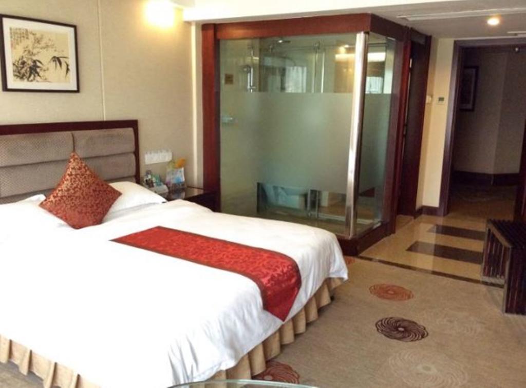 Langzhong Grand Hotel Shahepu Exterior photo