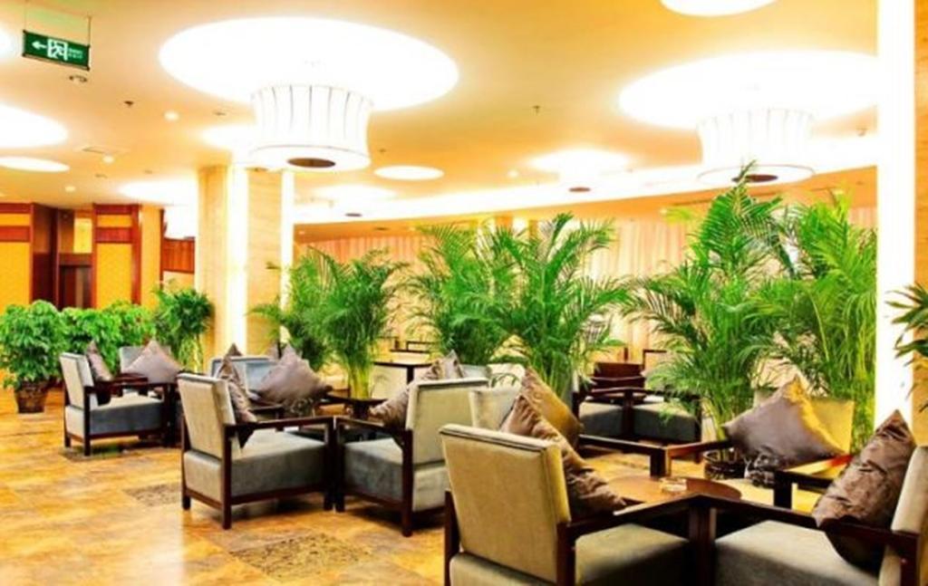 Langzhong Grand Hotel Shahepu Exterior photo