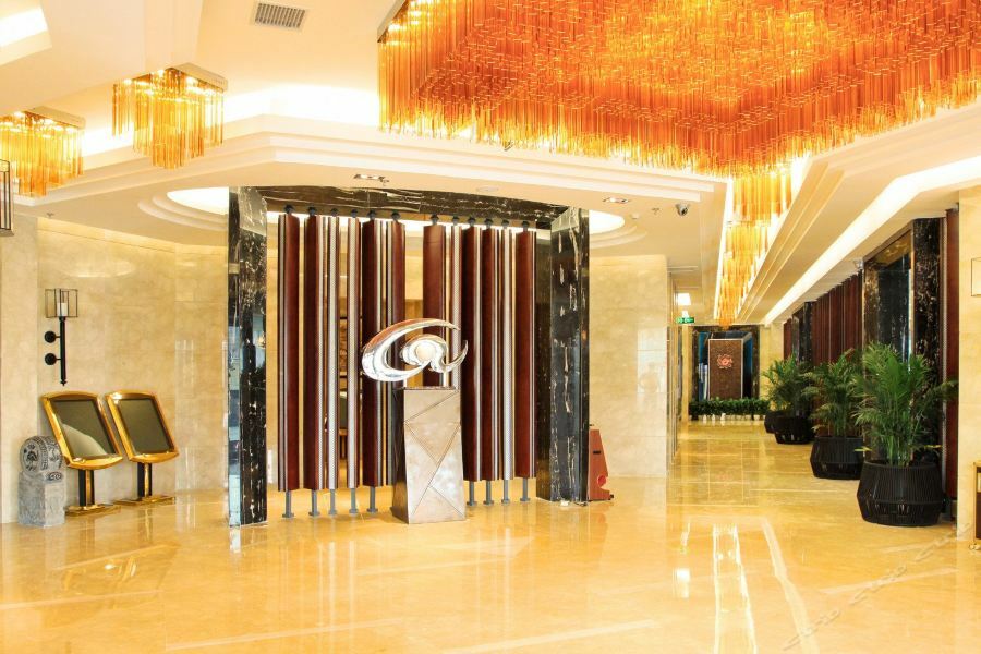 Langzhong Grand Hotel Shahepu Exterior photo