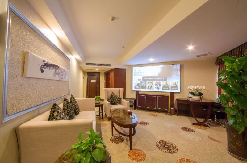 Langzhong Grand Hotel Shahepu Exterior photo